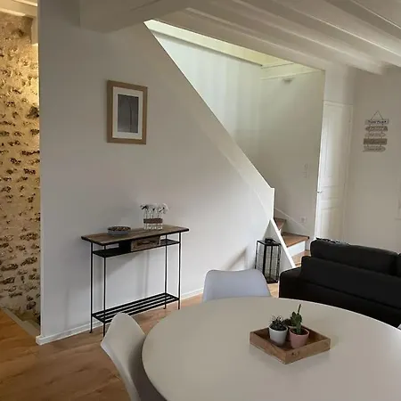 Tiny Paradise - 2 Bedrooms Apartment Montigny-sur-Loing Exterior foto